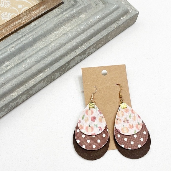 Pumpkin print teardrop hand made earrings - Picture 2 of 2